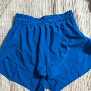 Lululemon track that short hr 3”